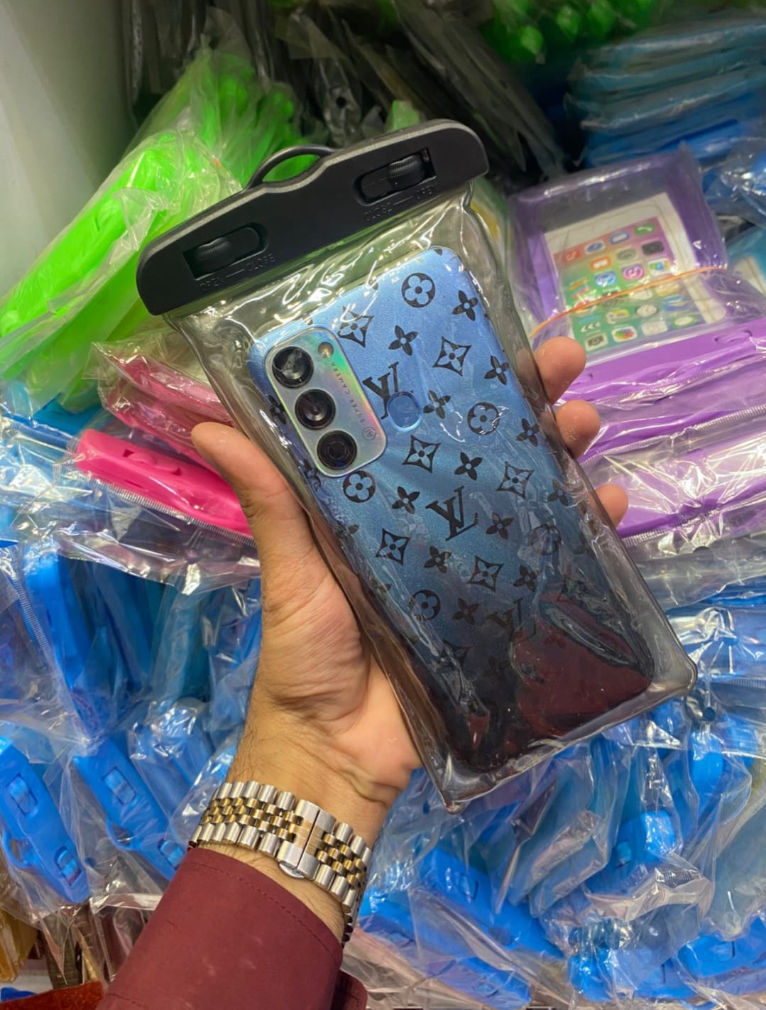 2026_04_23_d4677a1ca5c0f49c058282d733e92bbf Universal Waterproof Mobile Pouch | Underwater Touch Sensitive Phone Case | Dry Bag for Rain, Swimming & Travel | Premium Protection Cover (Random Color) - Image 5