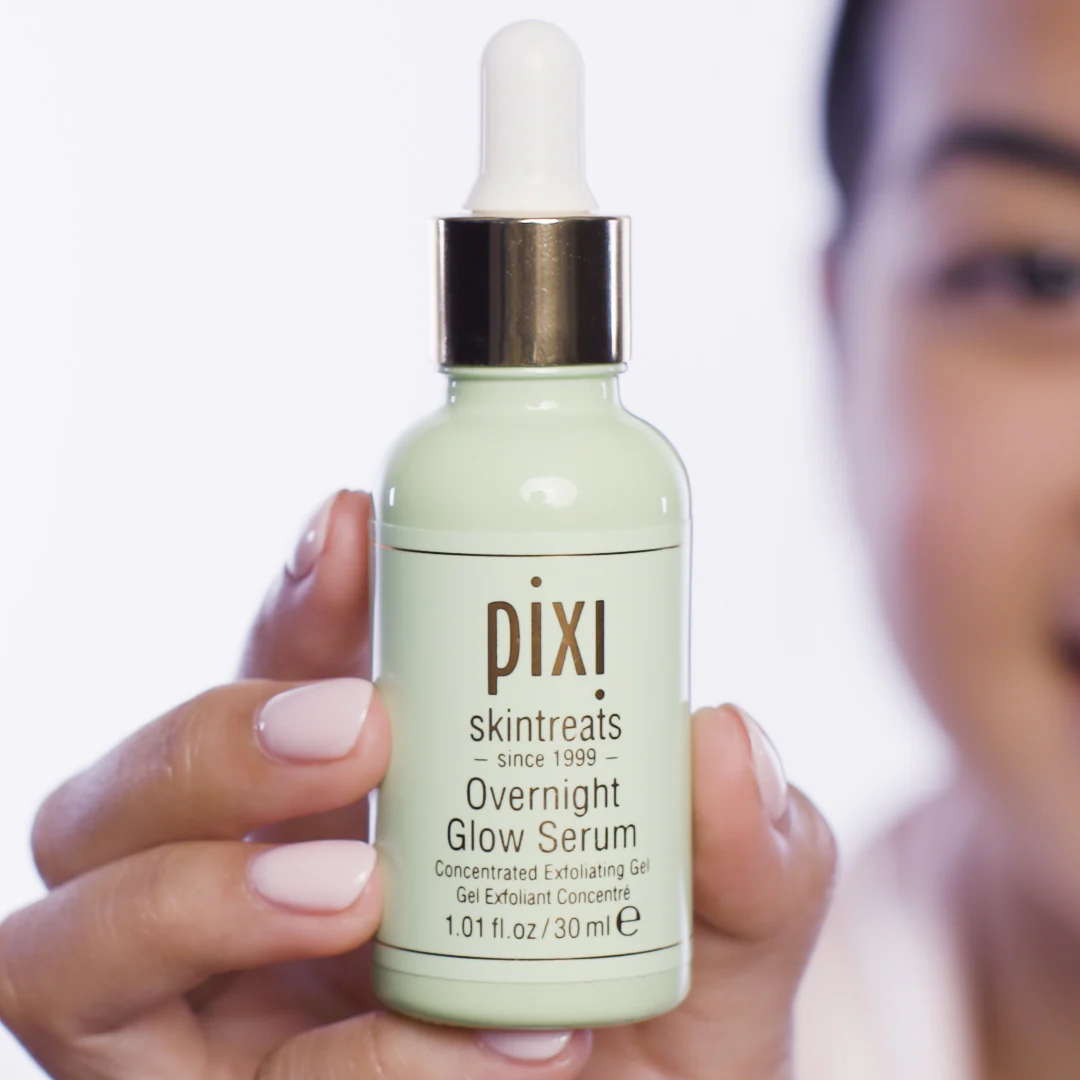 pixi overnight glow serum 30ml exfoliating brightening serum with 10% glycolic acid and vitamins