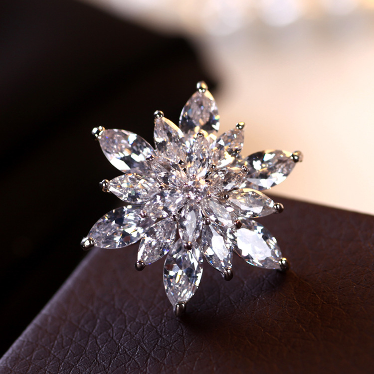 Snowflake Crystal Brooch for Women Elegant Party Wear